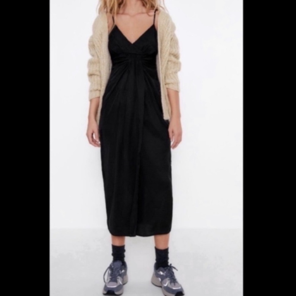 Zara Dress Maxi Womens Medium Draped Adjustable Spaghetti Straps Midi V-Neck